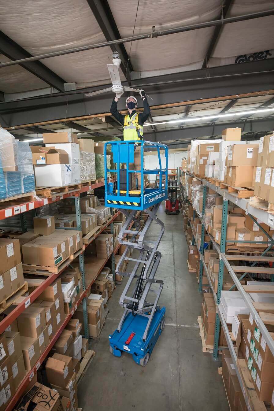 Genie GS-1932m E-Drive - 7.55 m Electric Scissor Lift - Image 3