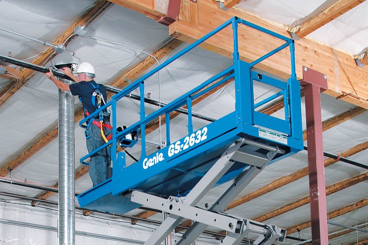 Genie GS-2632 Electric Scissor Lift - Image 3