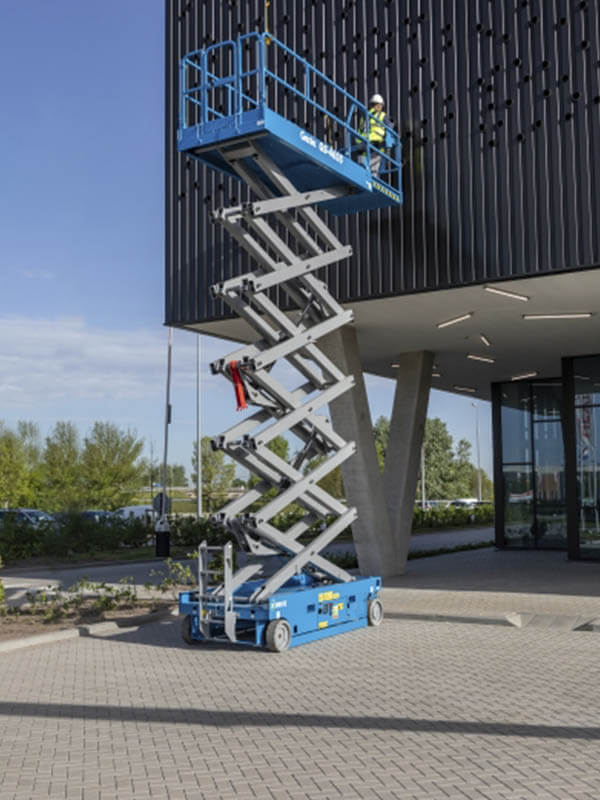 Genie GS-4655 Electric Scissor Lift - Image 3