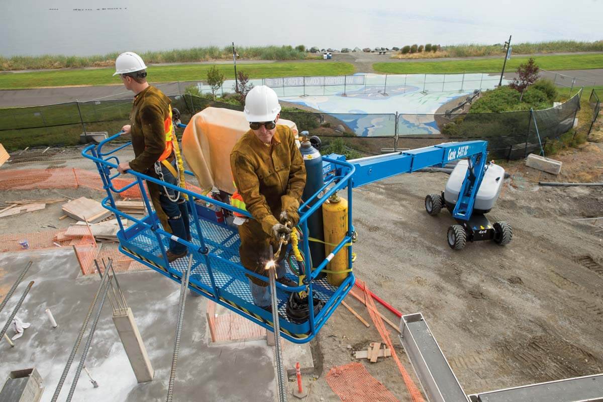 Genie S-85 XC Telescopic Boom Lift - Image 2