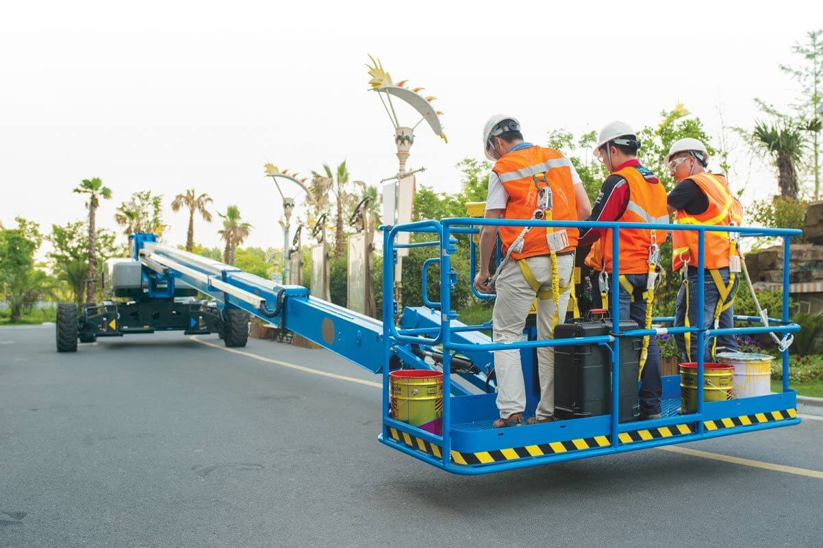Genie SX-125 XC Telescopic Boom Lift - Image 4