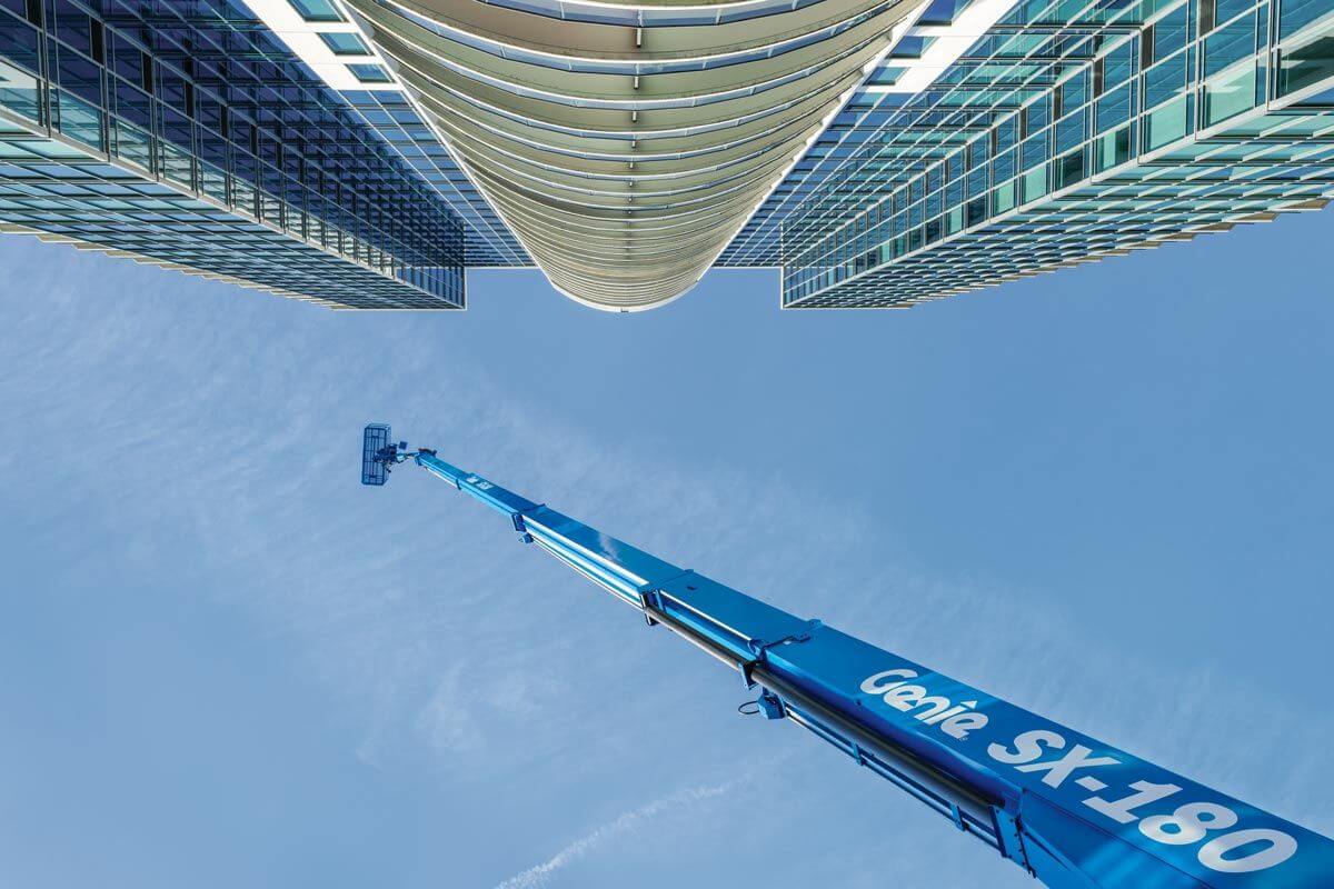 Genie SX-180 Telescopic Boom Lift - Image 2