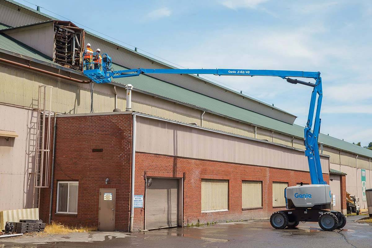 Genie Z-62/40 Engine Powered Articulated Boom Lift - Image 4