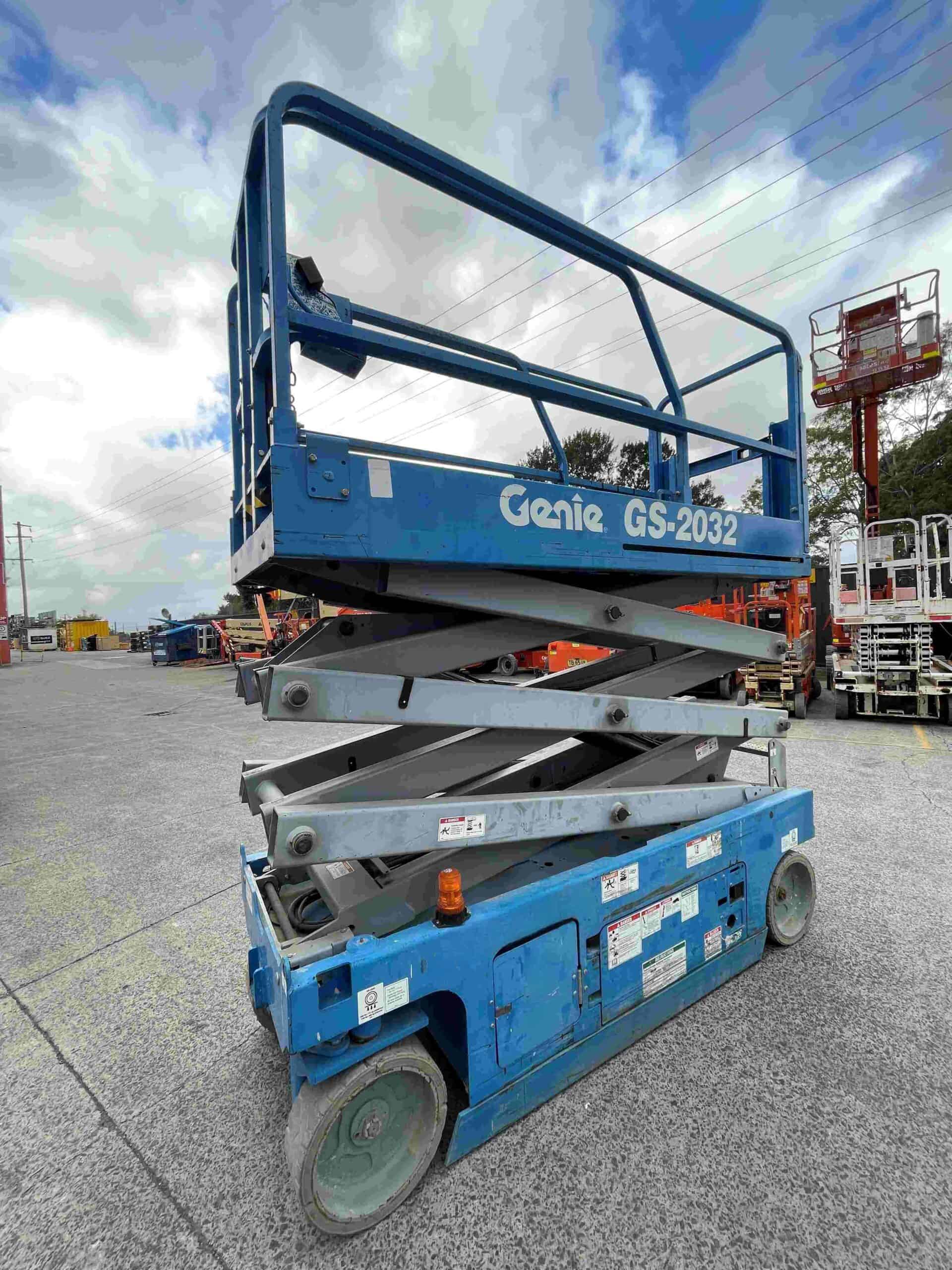 Used Genie 20ft Electric Scissor Lift Model GS2032 - Image 8