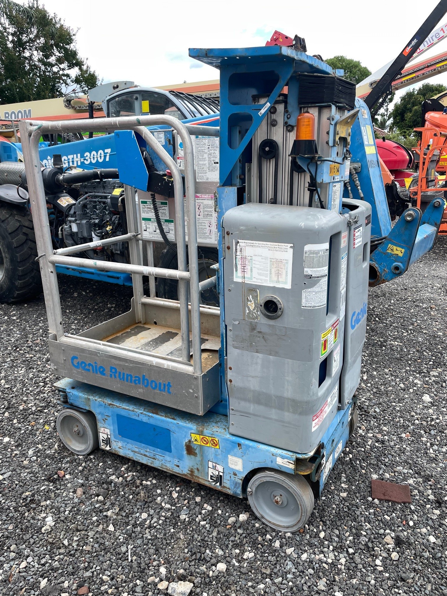 Genie Used 15ft GR15 Vertical Single Man Mast Lift