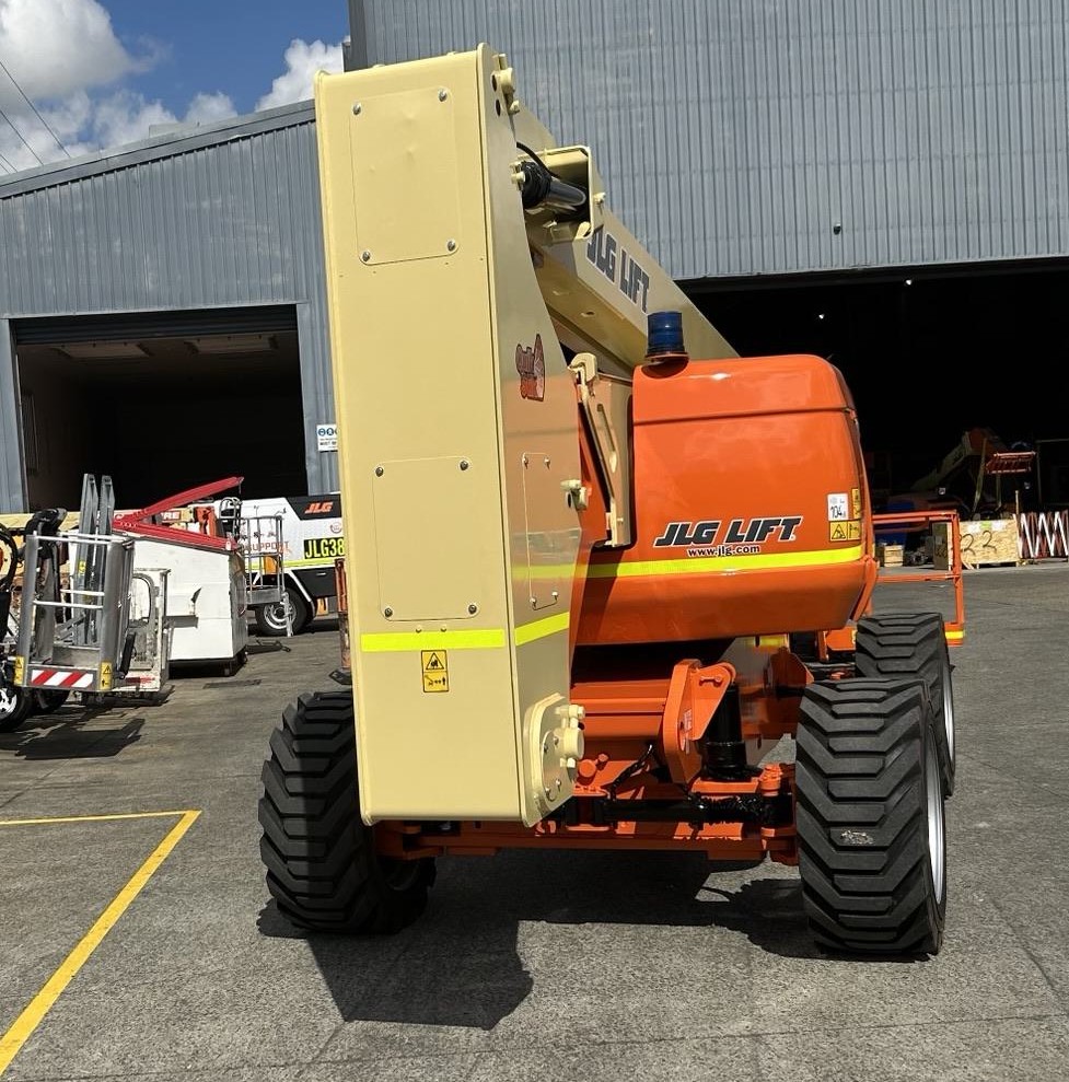 Used 80ft Knuckle boom lift - JLG 800AJ – 10-year recertified - Image 11