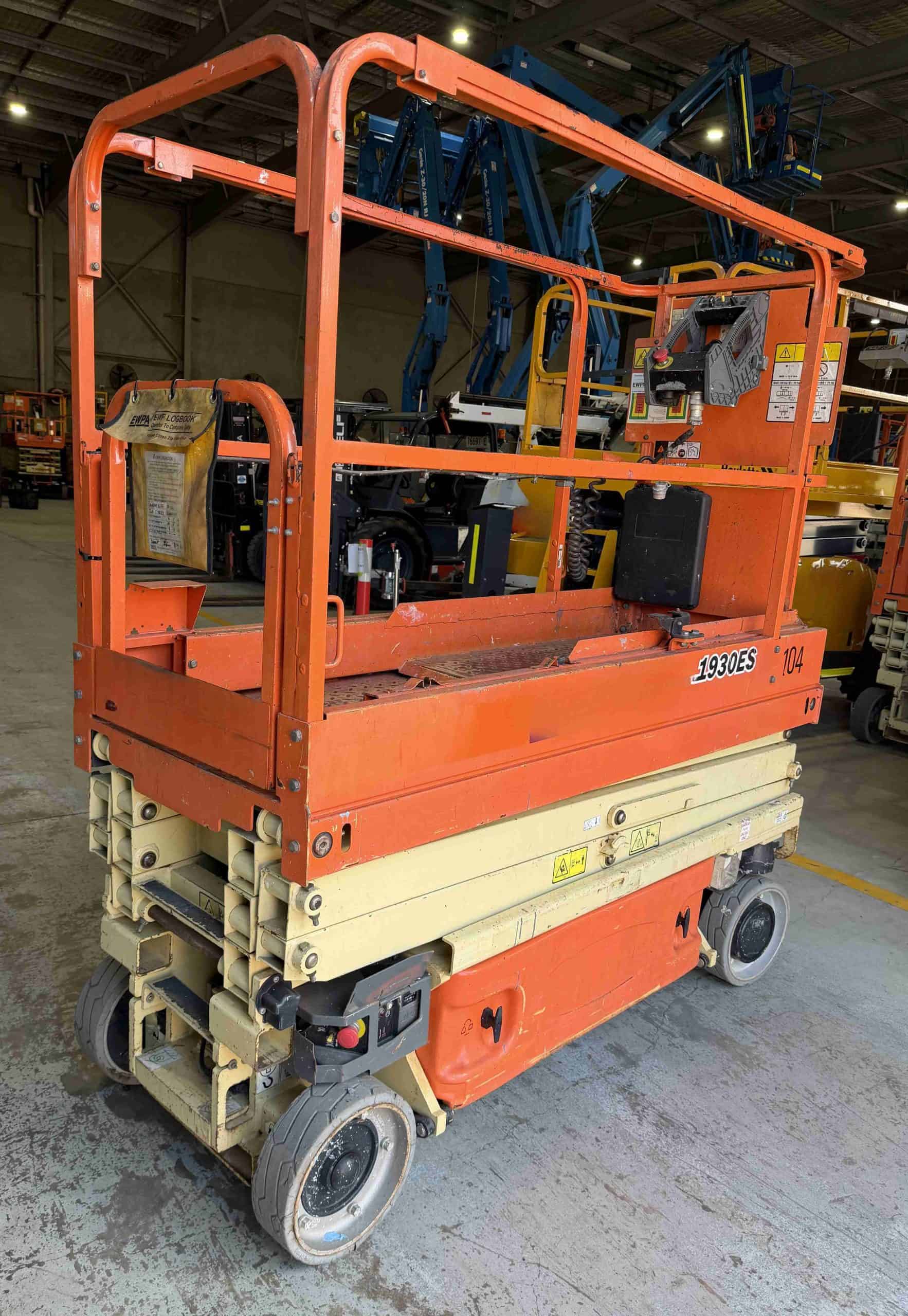 Used JLG 19ft electric scissor lift Model - 1930ES - Image 7