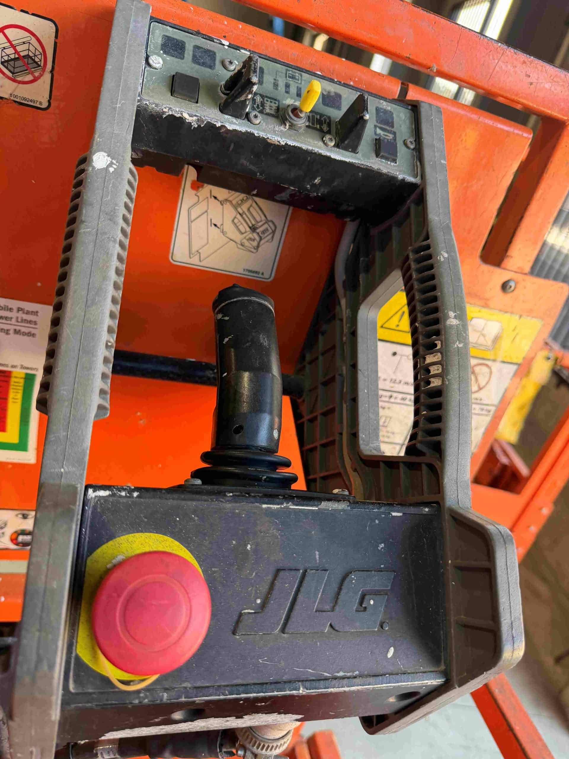 Used JLG 19ft electric scissor lift Model - 1930ES - Image 12