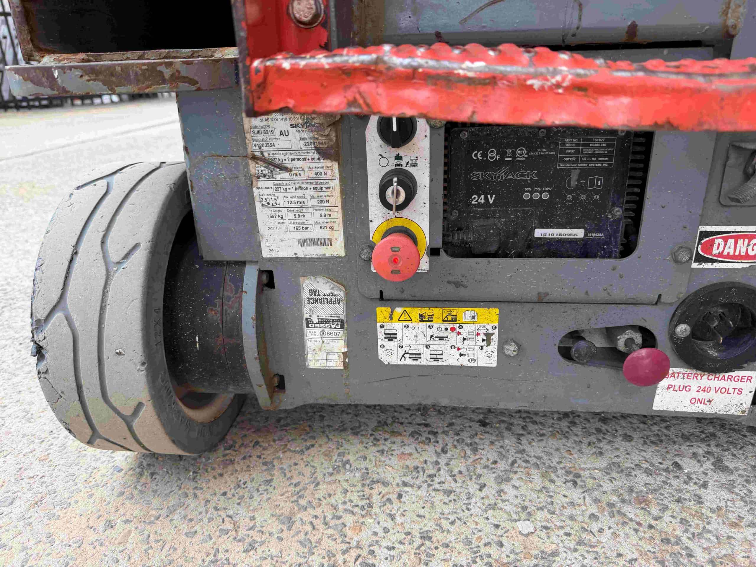 Used 19ft Electric Scissor Lift Skyjack - Image 13