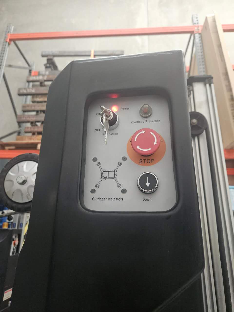 30ft Vertical Mast Personnel Lift 12V DC Power Supply - Image 5