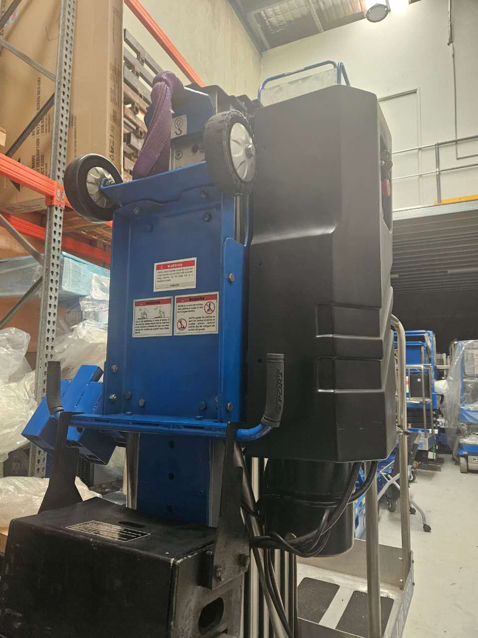 30ft Vertical Mast Personnel Lift 12V DC Power Supply - Image 13
